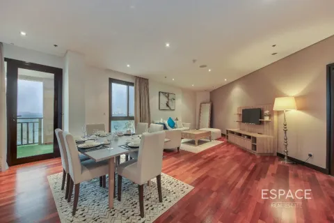 Снять в аренду квартиру в Пальме Джумейре, Дубай: 2 спальни, 164м², № 71284 - фото 9