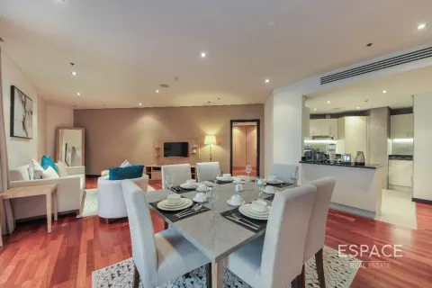 Снять в аренду квартиру в Пальме Джумейре, Дубай: 2 спальни, 164м², № 71284 - фото 5