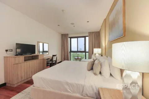 Снять в аренду квартиру в Пальме Джумейре, Дубай: 2 спальни, 164м², № 71284 - фото 17