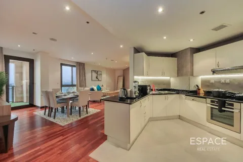 Снять в аренду квартиру в Пальме Джумейре, Дубай: 2 спальни, 164м², № 71284 - фото 4