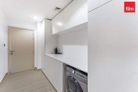 Villa in Dubai 4 bedrooms, 799 sq.m. № 72325 - photo 5