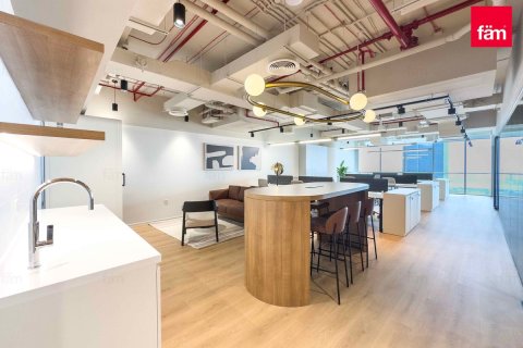 Bureau à Sheikh Zayed Road, Dubai, 170.9 m², № 11717 - photo 1