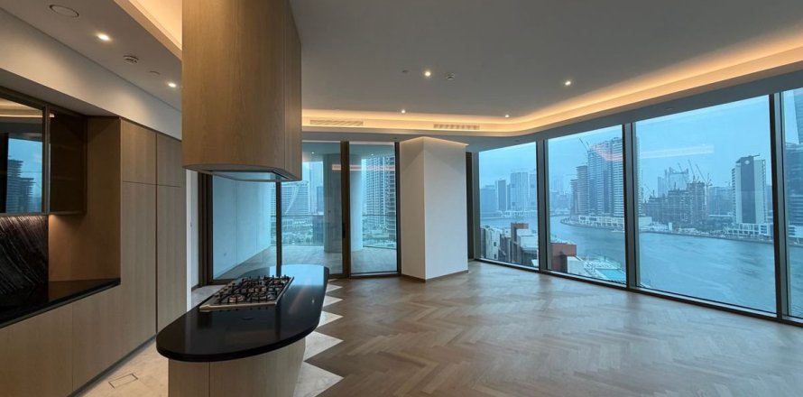 Apartment in Business Bay, Dubai 2 bedrooms, 186.5 sq.m. № 11730