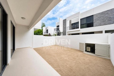 Villa in Dubai 4 bedrooms, 174.75 sq.m. № 138854 - photo 19