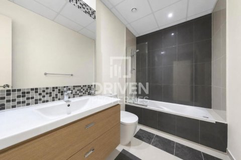 Villa in Dubai 4 bedrooms, 174.75 sq.m. № 138854 - photo 17