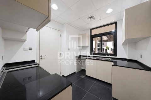 Villa in Dubai 4 bedrooms, 174.75 sq.m. № 138854 - photo 11