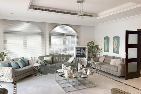 Villa in Garden Homes, Palm Jumeirah, Dubai 5 bedrooms, 622.36 sq.m. № 138836