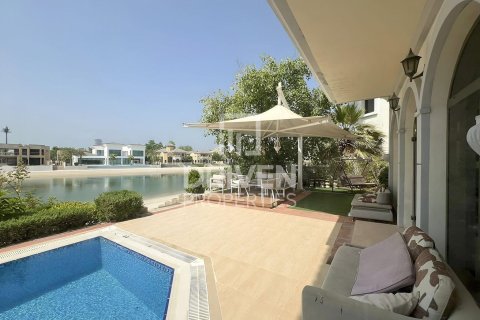 Villa in Garden Homes, Palm Jumeirah, Dubai 5 bedrooms, 622.36 sq.m. № 138836 - photo 11