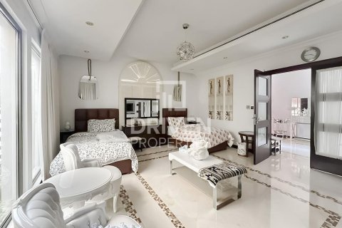 Villa in Garden Homes, Palm Jumeirah, Dubai 5 bedrooms, 622.36 sq.m. № 138836 - photo 5