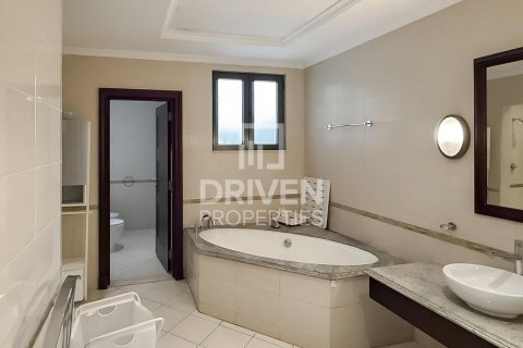 Villa in Garden Homes, Palm Jumeirah, Dubai 5 bedrooms, 622.36 sq.m. № 138836 - photo 13