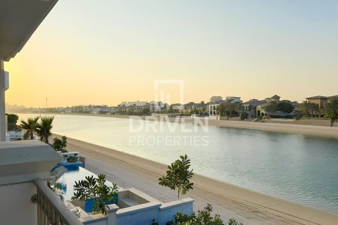 Villa in Garden Homes, Palm Jumeirah, Dubai 5 bedrooms, 622.36 sq.m. № 138836 - photo 12