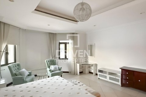 Villa in Garden Homes, Palm Jumeirah, Dubai 5 bedrooms, 622.36 sq.m. № 138836 - photo 15
