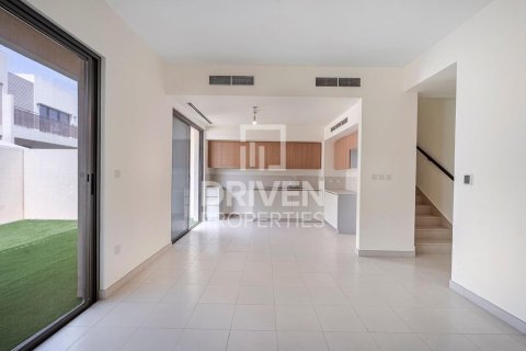 Townhouse in EMAAR South, Dubai South (Dubai World Central), Dubai 4 bedrooms, 295.15 sq.m. № 138838 - photo 5