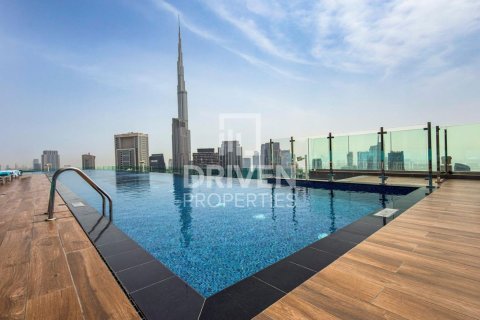 Apartment in Paramount Tower Hotel & Residences, Business Bay, Dubai 2 bedrooms, 104.14 sq.m. № 138834 - photo 17