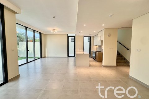 Снять в аренду виллу в Club Villas, Дубай Хилс Эстейт, Дубай: 3 спальни, 265.24м², № 119711 - фото 7
