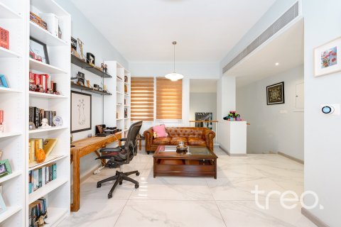 Villa in Meadows, Dubai 4 bedrooms, 332.41 sq.m. № 119713 - photo 9