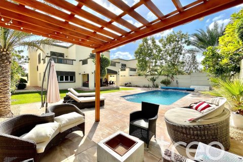 فيلا في Regional, Jumeirah Park, دبي 4 غرف نوم, 738.11 م² رقم 119712 - صورة 3