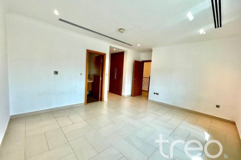 فيلا في Regional, Jumeirah Park, دبي 4 غرف نوم, 738.11 م² رقم 119712 - صورة 4