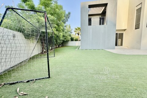 Villa en Dubai Hills Estate, Dubai, 4 dormitorios, 602.7 m², № 78085 - foto 14