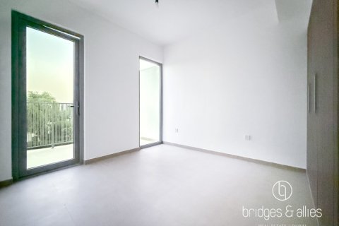 Снять в аренду виллу в Дубае: 4 спальни, 231.5м², № 78076 - фото 7