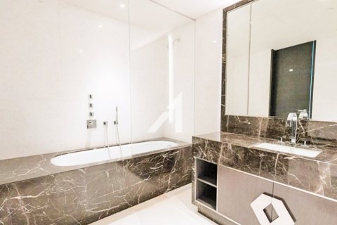 Снять в аренду квартиру в One at Palm Jumeirah, Пальма Джумейра, Дубай: 4 спальни, 509.1м², № 77621 - фото 15