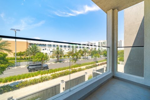 Townhouse in Murooj Al Furjan, Al Furjan, Dubai 4 bedrooms, 671.96739900 sq.m. № 101168 - photo 3