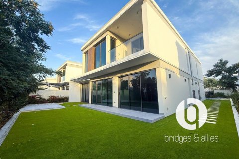 Вилла в Tilal Al Ghaf, Дубай, 4 спальни, 436м², № 100707