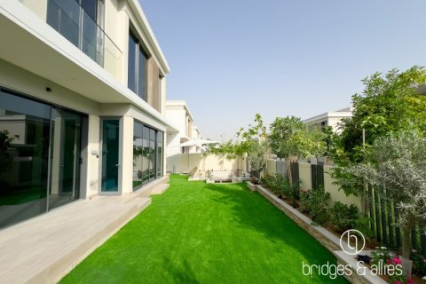 Villa en Tilal Al Ghaf, Dubai, 4 dormitorios, 436 m², № 100707 - foto 11