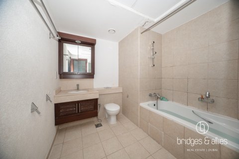 Apartamento en Downtown Dubai (Downtown Burj Dubai), Dubai, 3 dormitorios, 241 m², № 100708 - foto 21