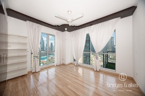 Apartamento en Downtown Dubai (Downtown Burj Dubai), Dubai, 3 dormitorios, 241 m², № 100708