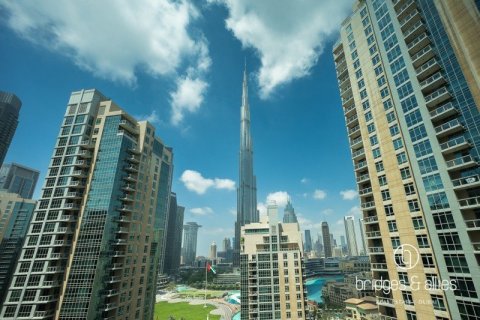 Apartamento en Downtown Dubai (Downtown Burj Dubai), Dubai, 3 dormitorios, 241 m², № 100708 - foto 3