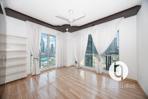 Квартира в Даунтаун Дубай (Даунтаун Бурдж Дубай), Дубай, 3 спальни, 171м², № 100708