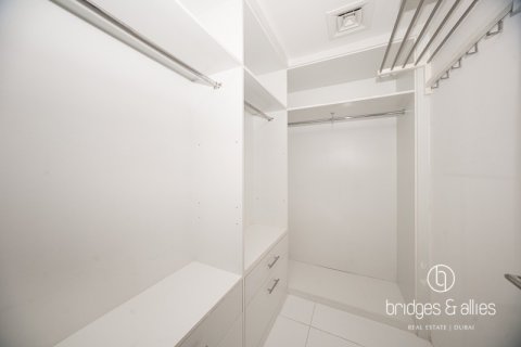 Apartamento en Downtown Dubai (Downtown Burj Dubai), Dubai, 3 dormitorios, 241 m², № 100708 - foto 11