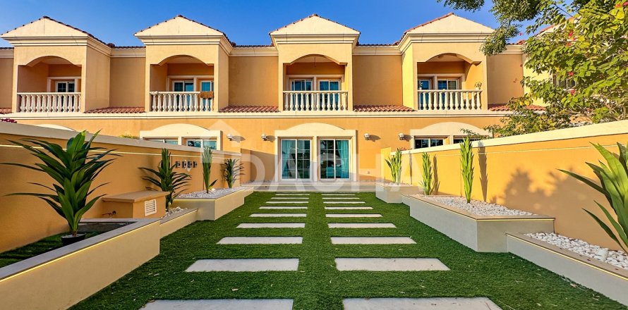Maison de ville à Jumeirah Village Triangle, Dubai, 2 chambres, 152 m², № 141421