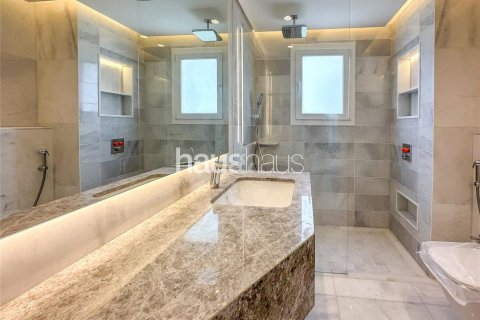 Villa in Meadows, Dubai 5 bedrooms, 353 sq.m. № 44695 - photo 4
