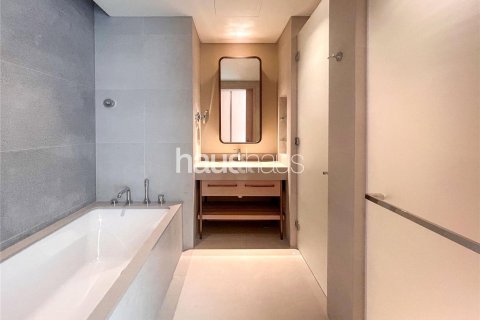 Apartment in Vida Residences Dubai Mall, Downtown Dubai (Downtown Burj Dubai), Dubai 2 bedrooms, 93 sq.m. № 44697 - photo 9