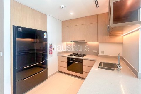 Apartment in Vida Residences Dubai Mall, Downtown Dubai (Downtown Burj Dubai), Dubai 2 bedrooms, 93 sq.m. № 44697 - photo 5