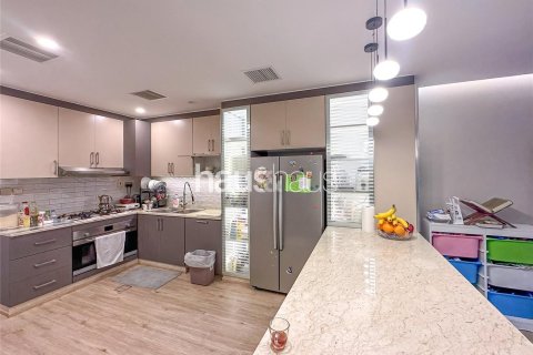 Villa in The Springs, Dubai 3 bedrooms, 257 sq.m. № 44694 - photo 4