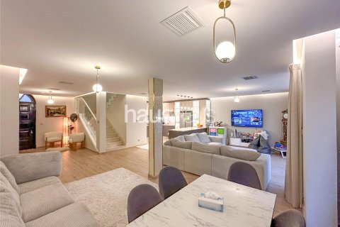 Villa in The Springs, Dubai 3 bedrooms, 257 sq.m. № 44694 - photo 8