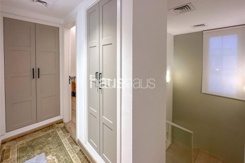 Villa in The Springs, Dubai 3 bedrooms, 257 sq.m. № 44694 - photo 17