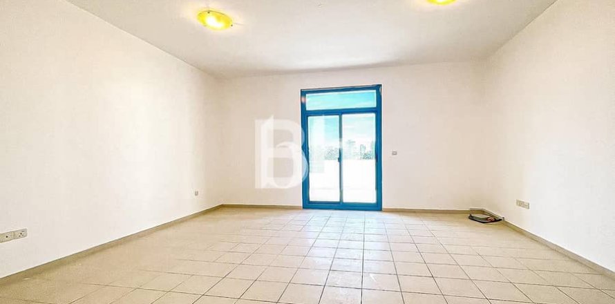 Villa à Falcon City of Wonders, Dubai, 4 chambres, 450 m², № 58673