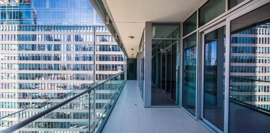 Apartamento en DIFC, Dubai, 2 dormitorios, 166 m², № 103345