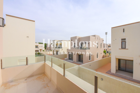 Villa in Azalea, Arabian Ranches 2, Dubai 4 bedrooms, 402.26999000 sq.m. № 18244 - photo 14