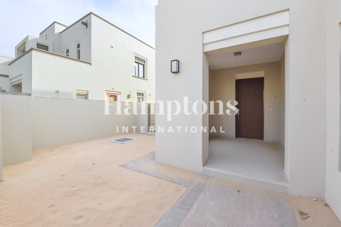 Villa in Azalea, Arabian Ranches 2, Dubai 4 bedrooms, 402.26999000 sq.m. № 18244 - photo 9