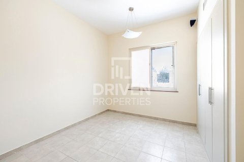 Villa in Dubai Sports City, Dubai 4 bedrooms, 350 sq.m. № 18788 - photo 17