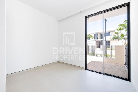 Villa in Harmony, Tilal Al Ghaf, Dubai 5 bedrooms, 526 sq.m. № 18781 - photo 8