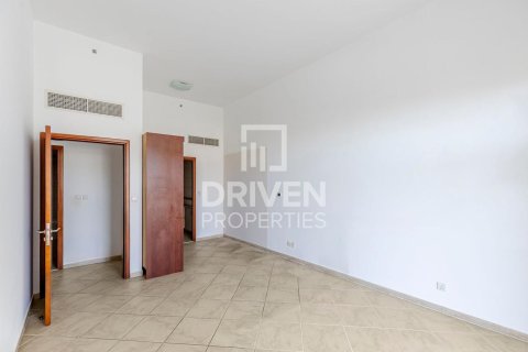 Купить квартиру в Motor City, Дубай: 3 спальни, 258м², № 18777 - фото 12