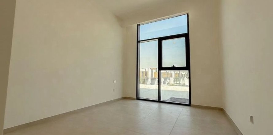 Villa en Dubai, 3 dormitorios, 168 m², № 67339