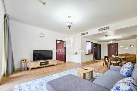 Apartment in Yansoon, Old Town, Dubai 2 bedrooms, 124 sq.m. № 72616 - photo 2