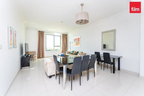 Apartment in Business Bay, Dubai 2 bedrooms, 127.9 sq.m. № 10340 - photo 4